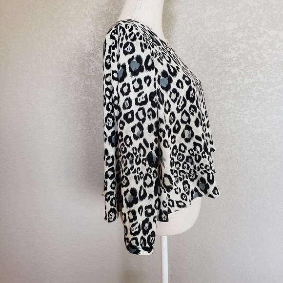 Zara basics blouse. Leopard print. - Picture 2 of 5